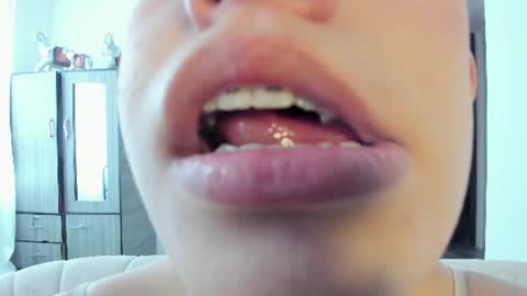 Cassie Jones online show from July 7, 11:57 am