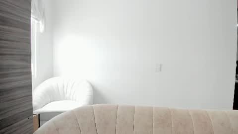 Cassie Jones online show from June 17, 7:59 pm