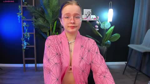 assie online show from January 15, 8:37 pm