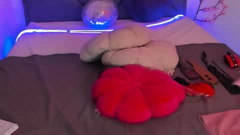 Cassie online show from June 20, 5:44 am