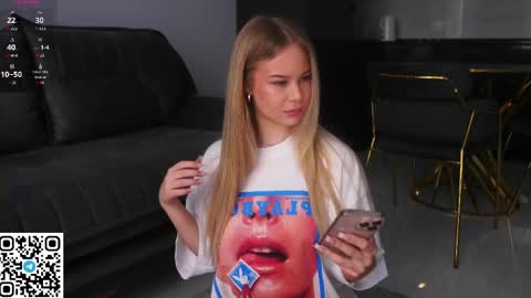 Cassie online show from May 18, 7:25 am