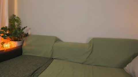  cassandra  online show from February 23, 11:04 pm