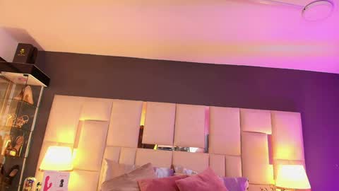 catalina online show from February 5, 12:38 pm