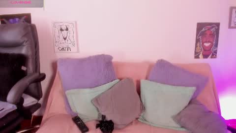 Cata green model independient online show from June 30, 7:24 pm