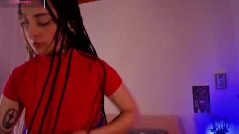 Cata green model independient online show from June 22, 7:11 pm