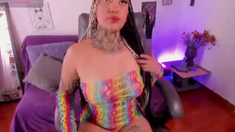 Cata green model independient online show from July 10, 6:52 pm