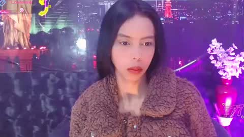 Queen Catalella online show from June 11, 3:25 am