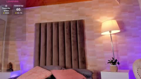 catalella_rouse online show from June 4, 8:57 pm
