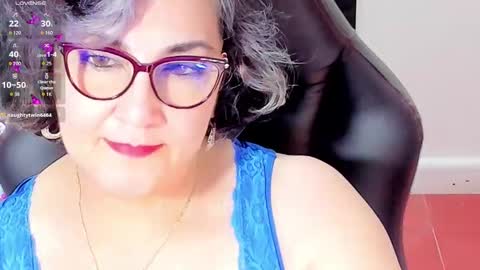 Snapshot of cataleya_mom_ chatting on September 14, 10:46 am cataleya online show from September 14, 10:46 am