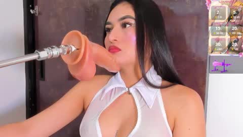 Catalina online show from September 17, 7:56 pm