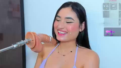 Catalina online show from March 12, 9:39 pm