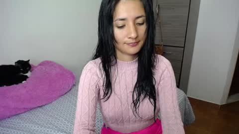 Snapshot of catalinahounn chatting on February 6, 7:18 pm catalinahounn online show from February 6, 7:18 pm