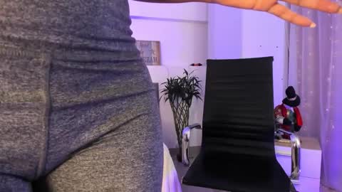 Snapshot of catalinamuss_ chatting on January 8, 1:41 pm Catalina online show from January 8, 1:41 pm