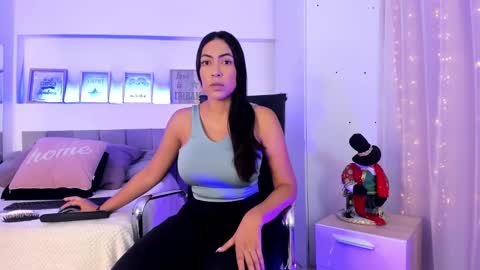 Snapshot of catalinamuss_ chatting on January 3, 1:36 pm Catalina online show from January 3, 1:36 pm