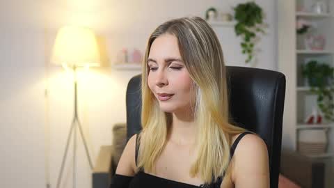 catecrago  online show from November 24, 2:08 pm