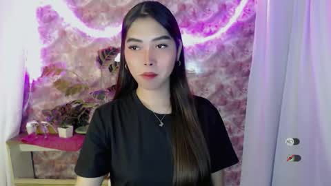 catherine_365 online show from May 12, 6:58 pm