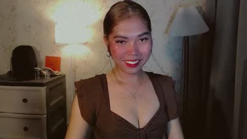 catherine_365 online show from November 11, 11:35 pm