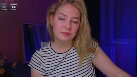 Snapshot of catherine_river chatting on October 10, 12:54 pm Catherine online show from October 10, 12:54 pm