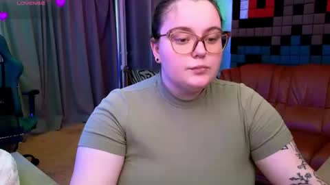 catherineclaire online show from July 25, 6:15 pm