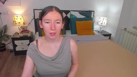 Snapshot of catherinewalls chatting on February 11, 2:14 am Catrin online show from February 11, 2:14 am