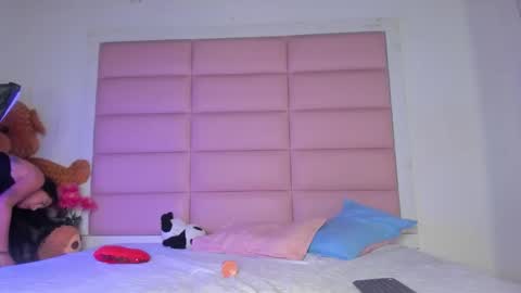 cattalina_25 online show from March 3, 2:23 pm