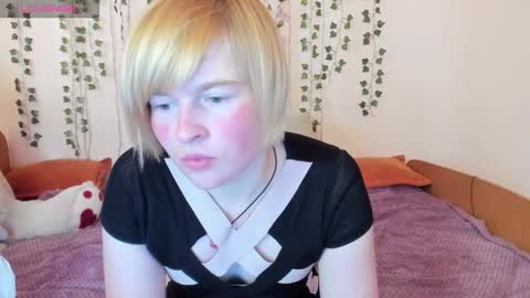 cattie_w_ online show from October 24, 3:02 am