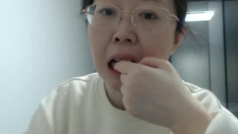 ANNYANNY online show from March 10, 4:14 pm