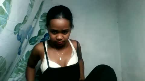 cclanioo online show from June 14, 2:24 am