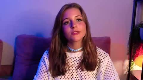 Lina  online show from November 6, 9:10 pm