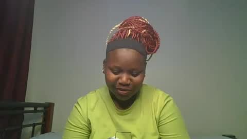 ceepretty25 online show from June 29, 10:15 am