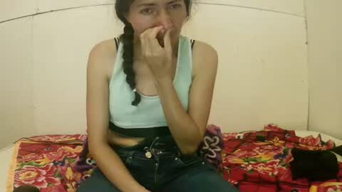 Snapshot of celeste198694 chatting on October 15, 5:26 pm celeste198694 online show from October 15, 5:26 pm