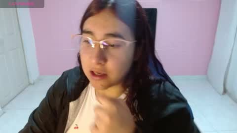 celeste817631 online show from June 29, 1:22 pm