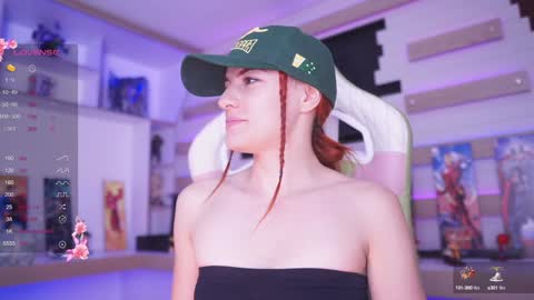 Snapshot of celeste_blazze chatting on December 22, 8:47 pm Celeste online show from December 22, 8:47 pm