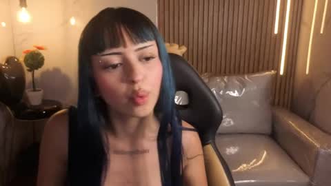 celeste_fioree online show from April 27, 8:39 pm