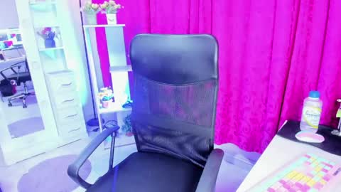 celeste owen18 online show from May 4, 3:49 pm