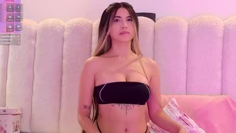 celestte_vanegas online show from February 25, 6:17 pm