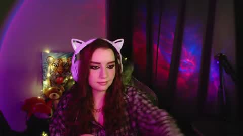 celia_sensual_ online show from June 30, 8:52 pm