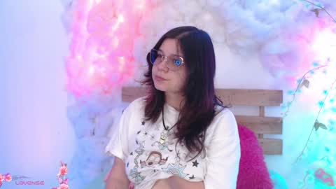 Snapshot of centaurigirls chatting on February 5, 9:18 pm Hello guys my name is Sofi and Lizzie and Vanessa online show from February 5, 9:18 pm