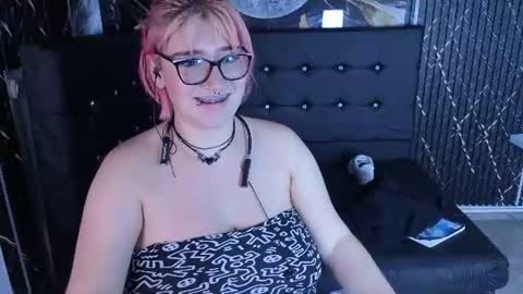 Cerecita  online show from July 26, 2:30 am