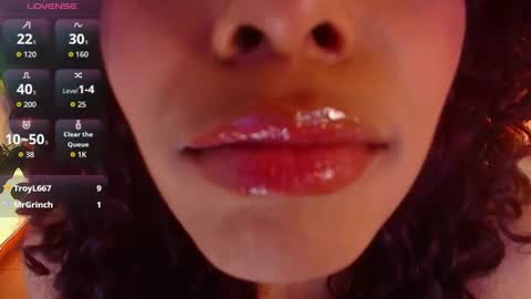 CHAARLOTTEE online show from May 4, 10:46 pm