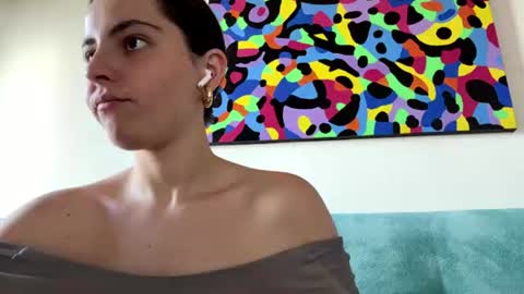 Nini online show from June 25, 12:07 pm