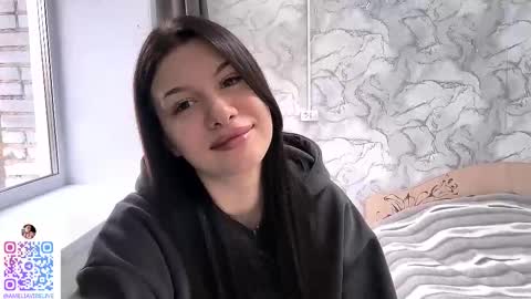 Snapshot of chanel_no_5 chatting on September 28, 7:58 am Amelia online show from September 28, 7:58 am