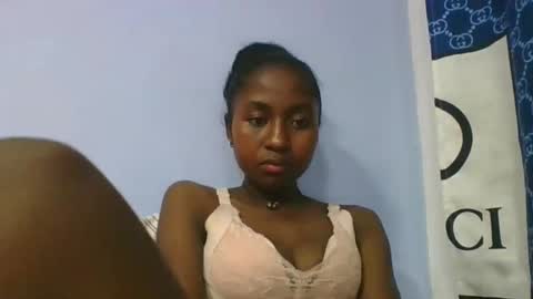 chantale483461 online show from March 5, 7:26 am