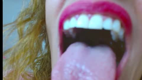 Snapshot of chantalsemenova2023 chatting on February 16, 6:54 pm chantal sweety and horny latina for u online show from February 16, 6:54 pm