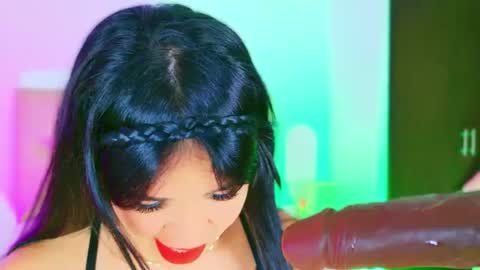 Charloott Evans online show from July 8, 1:52 am