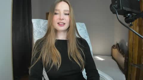 CharlottaWells online show from May 25, 4:28 pm
