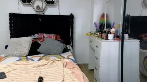 charlotte_027 online show from July 19, 5:31 am