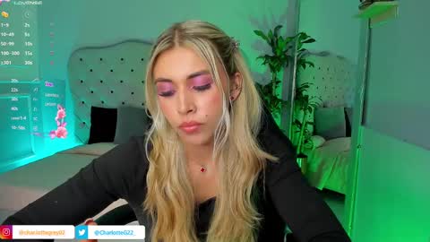 Snapshot of charlotte__grey chatting on February 3, 8:35 pm charlotte grey online show from February 3, 8:35 pm