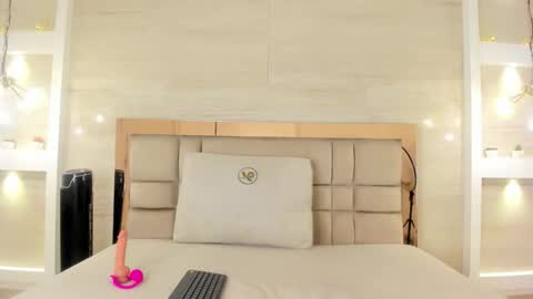 Charlotte colee online show from January 14, 12:10 pm