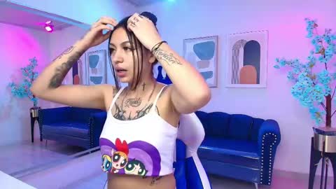 Snapshot of charlotte_etthan chatting on February 12, 3:18 am Charlotte online show from February 12, 3:18 am